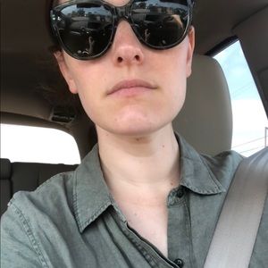 Meet your Posher, Stephanie